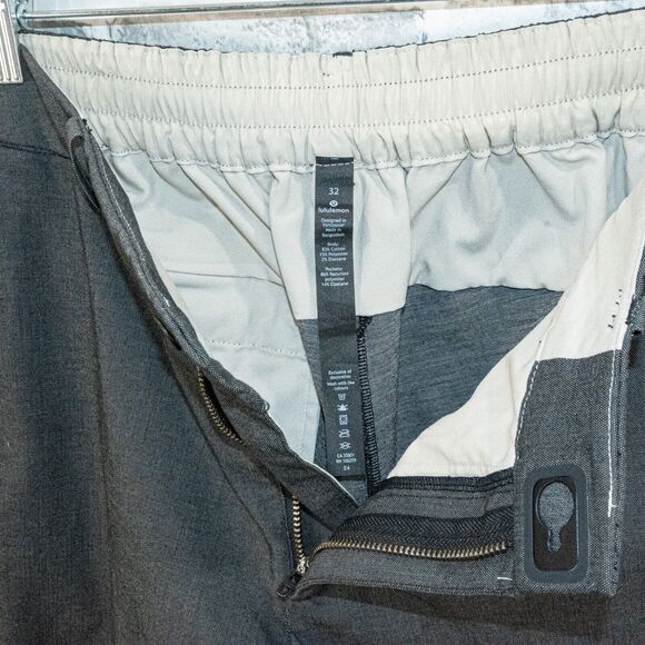 Lululemon Men's Shadow Lite Pants in Charcoal Gray elastic waist Size 32 - Picture 2 of 10